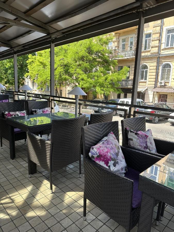 Hotel Palladium Odessa Buitenkant foto