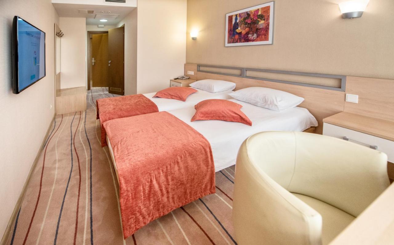 Hotel Palladium Odessa Buitenkant foto